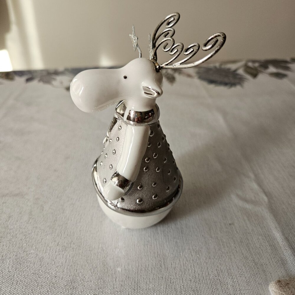 Pier One Christmas Moose - Picture 3 of 10